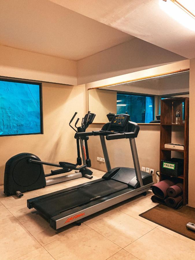 Kosenda Hotel Джакарта Екстериор снимка